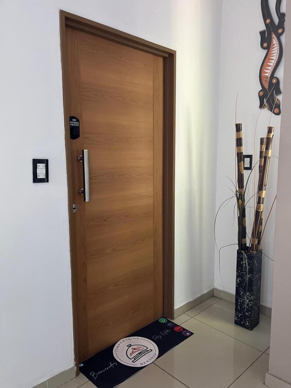Premium Gold Mendoza Apartment Екстериор снимка